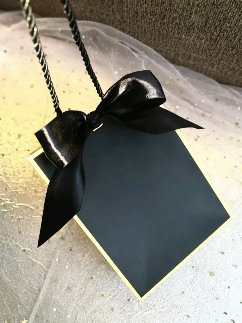 黒白クラフト紙ギフトバッグ、ジュエリーや金のプレゼントボック - Event Party Box のレビューと価格